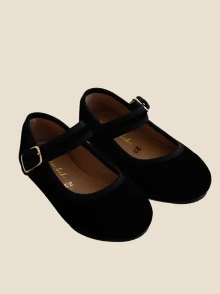 SAPATO VELUDO PRETO 2